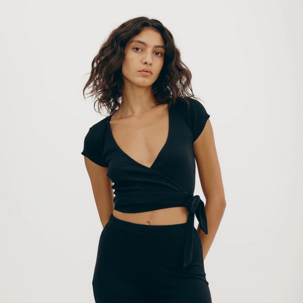 Organic Basics Core Rib Black Wrap Cotton Crop Top